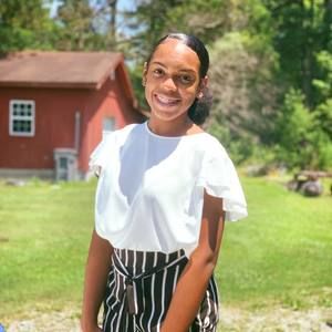 Meet your Posher, Mekayla